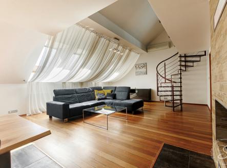 1-9.jpg | Pronájem bytu, 3+kk, 153 m²