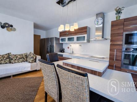 237ae2ff-c166-4686-b414-4f00a0a2b714.png | Pronájem bytu, 2+kk, 81 m²