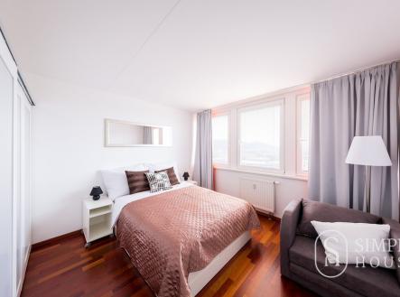 1587647540-kgyuddxwsx.jpg | Pronájem bytu, 3+kk, 52 m²