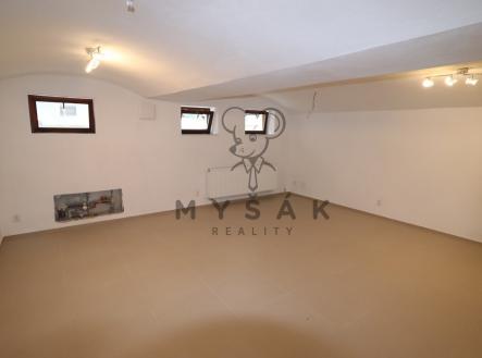 foto: 2 | Pronájem - obchodní prostor, 100 m²