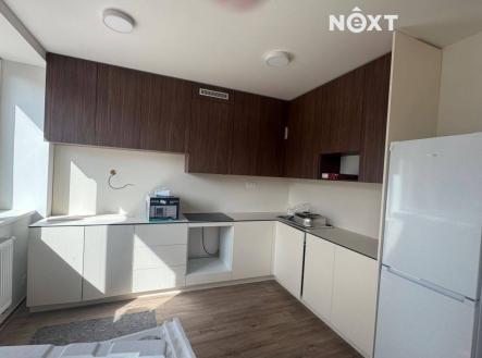 Pronájem bytu, 1+kk, 32 m²