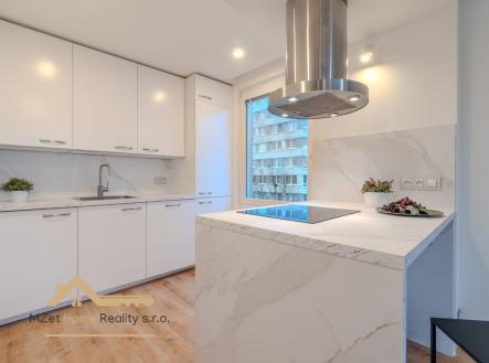 31.jpg | Prodej bytu, 3+kk, 74 m²