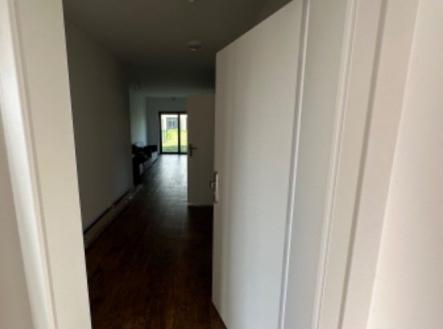 . | Pronájem bytu, 3+kk, 84 m²