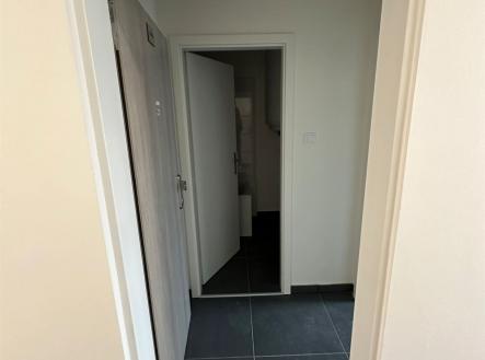 . | Pronájem bytu, 1+kk, 27 m²