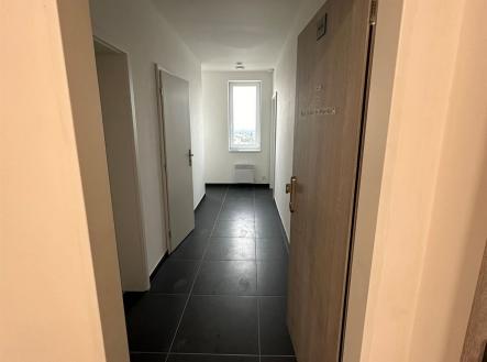 . | Pronájem bytu, 3+kk, 97 m²