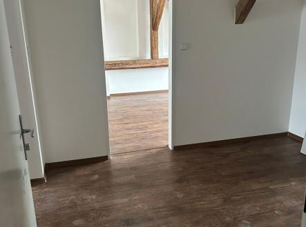 . | Pronájem bytu, 2+kk, 72 m²