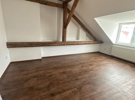 . | Pronájem bytu, 2+kk, 72 m²