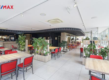 restaurace-la-strada-15.jpg | Pronájem - restaurace, 350 m²