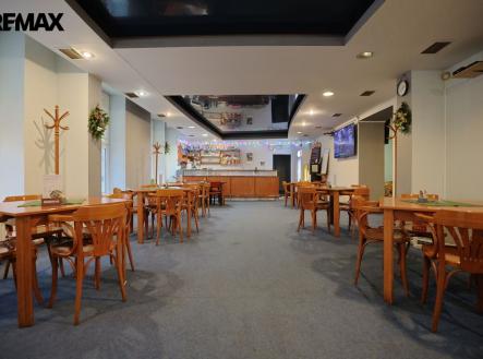 2h4a0761.jpg | Prodej - nájemní dům, 1 800 m²