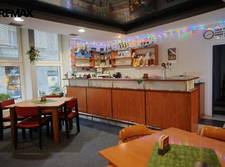 2h4a0763.jpg | Prodej - nájemní dům, 1 800 m²