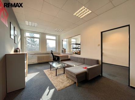 Pronájem - kanceláře, 36 m² obrázek