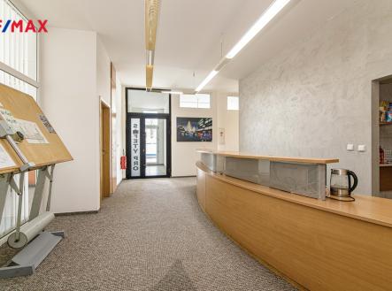 david-patera-vyskovicka-25-12-3-2025-26.jpg | Pronájem - kanceláře, 299 m²