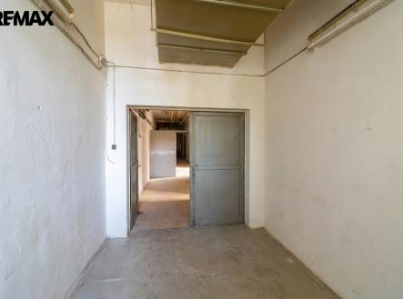 8-k.jpg | Pronájem - výrobní prostor, 132 m²