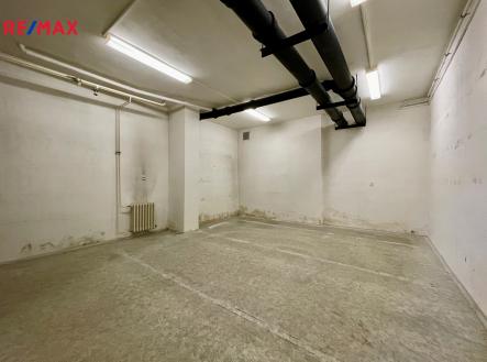 img-2487.jpg | Pronájem - skladovací prostor, 35 m²