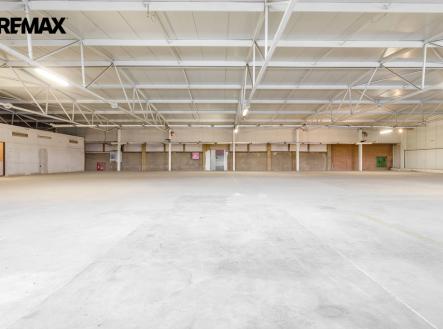 mg-7671-mg-7675.jpg | Pronájem - skladovací prostor, 940 m²
