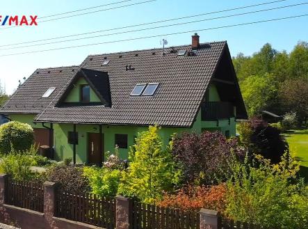 0-1.jpg | Prodej - dům/vila, 220 m²