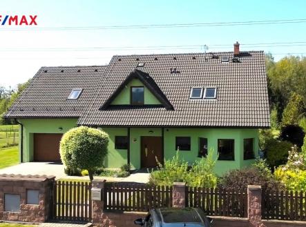 dum-hradiste.jpg | Prodej - dům/vila, 220 m²