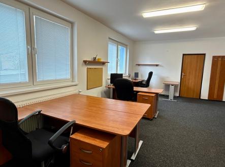 dji-20250425-105646-676.jpg | Pronájem - kanceláře, 89 m²