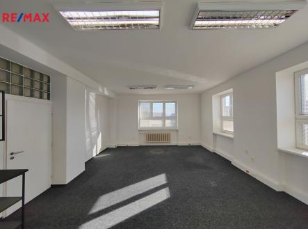 img-20231018-141935.jpg | Pronájem - kanceláře, 38 m²