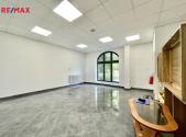 Pronájem - obchodní prostor, 56 m²
