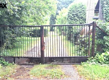 brána_vjezd | Prodej - pozemek, zahrada, 462 m²