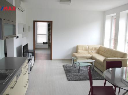 img_1748b36003.jpg | Pronájem bytu, 2+kk, 73 m²