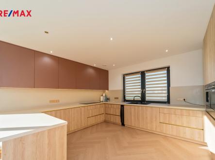 raj-005d.jpg | Prodej - dům/vila, 385 m²