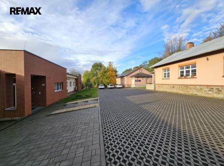 prijezd.jpg | Pronájem - kanceláře, 206 m²