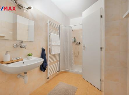 3.jpeg | Prodej - nájemní dům, 223 m²