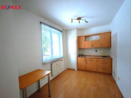 img-20251127-143047.jpg | Pronájem bytu, 1+kk, 30 m²