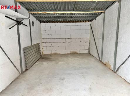 4.jpg | Prodej - malý objekt/garáž