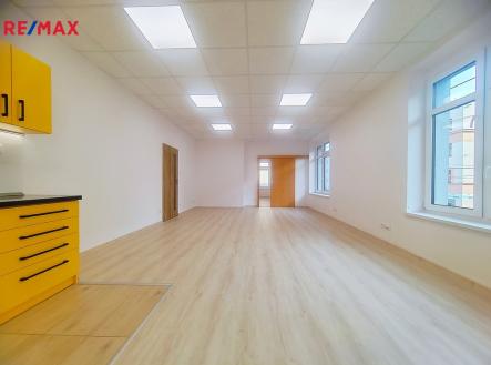 Pohled směr ložnice | Pronájem bytu, 2+kk, 88 m²