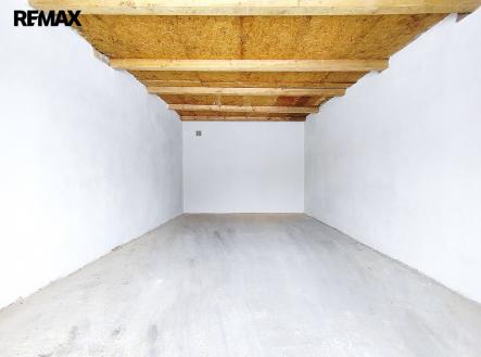 img-20260109-125742.jpg | Pronájem - malý objekt/garáž
