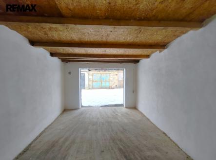 img-20260109-125806.jpg | Pronájem - malý objekt/garáž