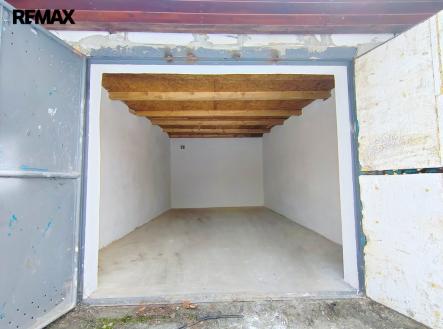 img-20260109-125730.jpg | Pronájem - malý objekt/garáž