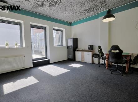 2h4a1782.jpg | Pronájem - kanceláře, 88 m²