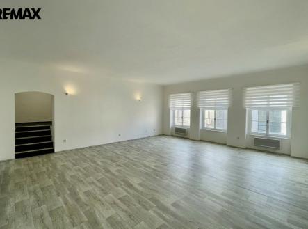 odstra-svtla-ze-stropu-z-fotografie-2afygcmh9nw2wbzleqou.png | Pronájem - kanceláře, 78 m²
