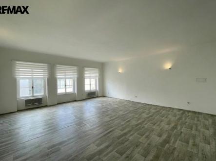 odstra-svtla-ze-stropu-z-fotografie-08mhz4344ow5da6b187n.jpg | Pronájem - kanceláře, 78 m²