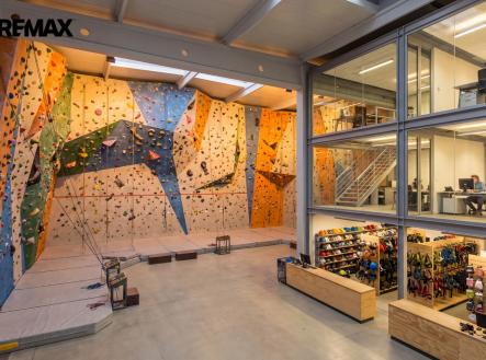 horolezecké centrum | Pronájem - obchodní prostor, 1 800 m²