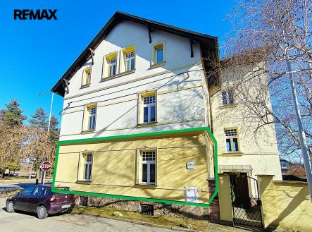 Okna ložnice a dětského pokoje | Prodej bytu, 3+1, 92 m²