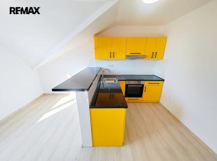 Kuchyň | Pronájem bytu, 1+1, 56 m²