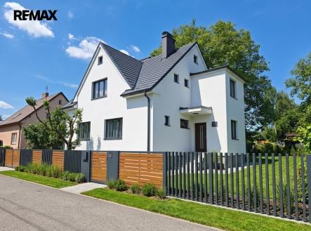 VIZUALIZACE | Prodej - dům/vila, 144 m²