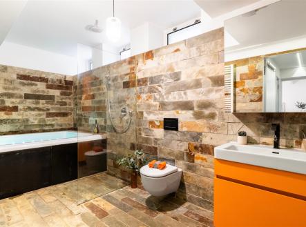 koupelna s vířivkou | Prodej bytu, 2+kk, 56 m²