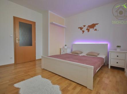 Pronájem bytu, 2+kk, 72 m²