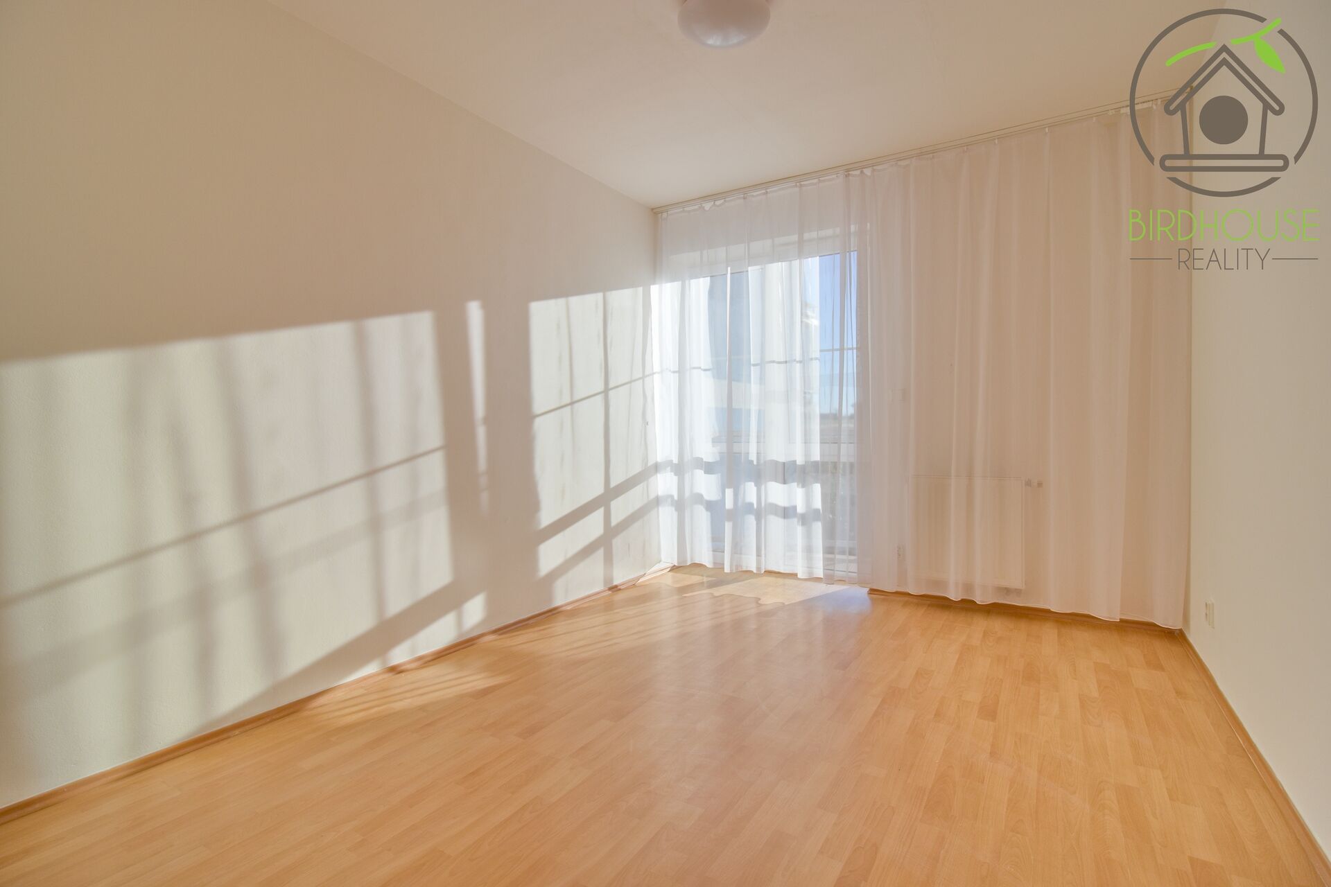 Prodej bytu 2+kk 62,27 m2 s balkonem a výhledem do zeleně v Modleticích