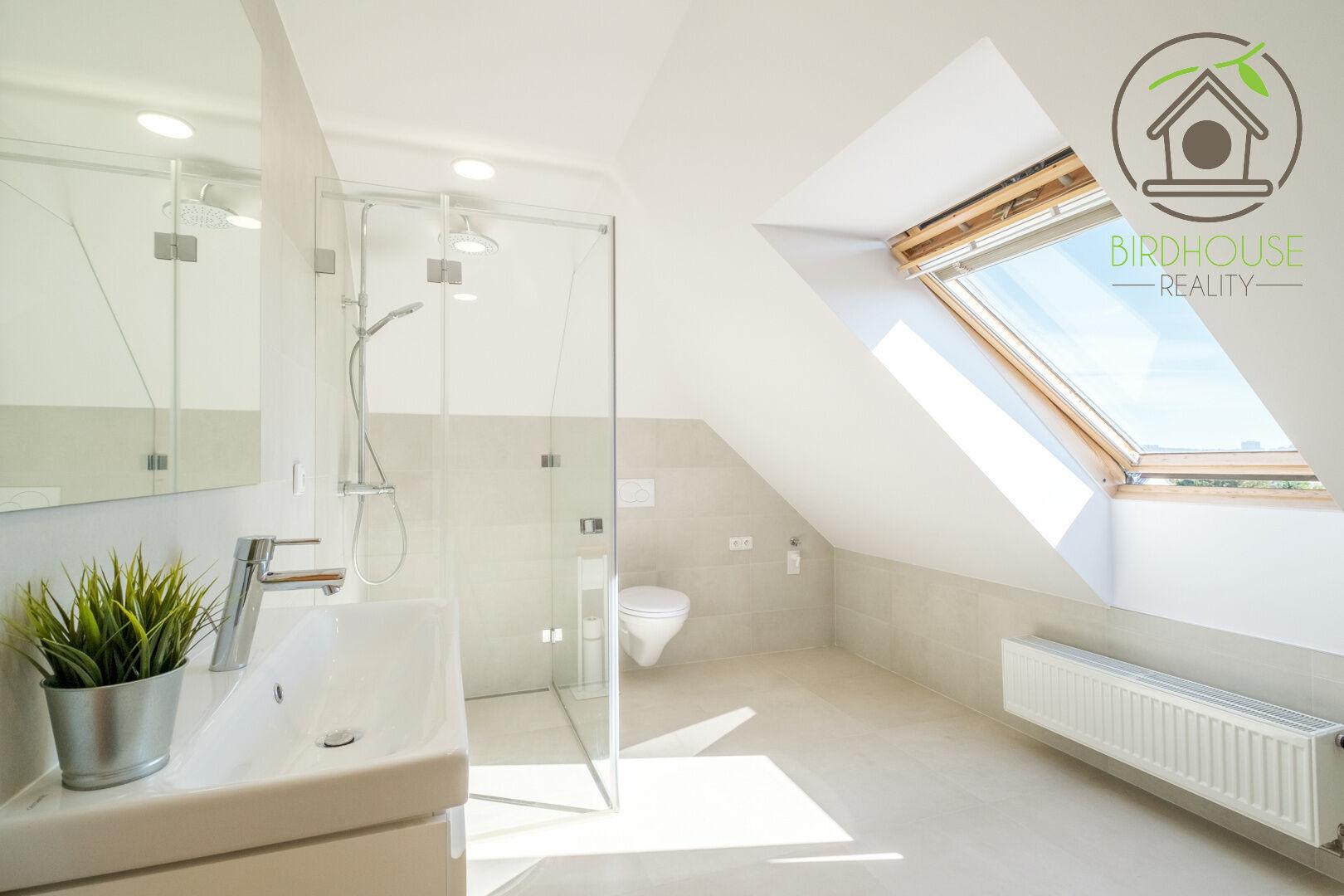 Prodej mezonetového bytu 3+1 116,59 m2 - Praha 6 Suchdol