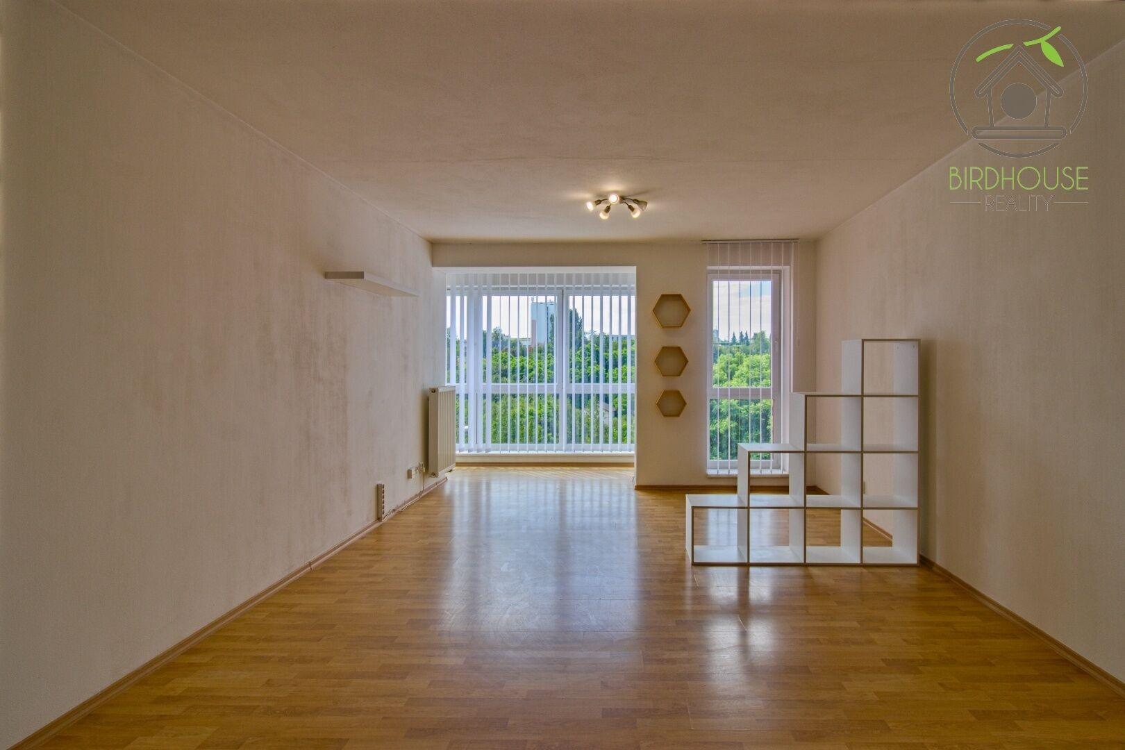 Prodej bytu 2+kk 90,59 m2 s garážovým stáním, Plzeň - Skvrňany