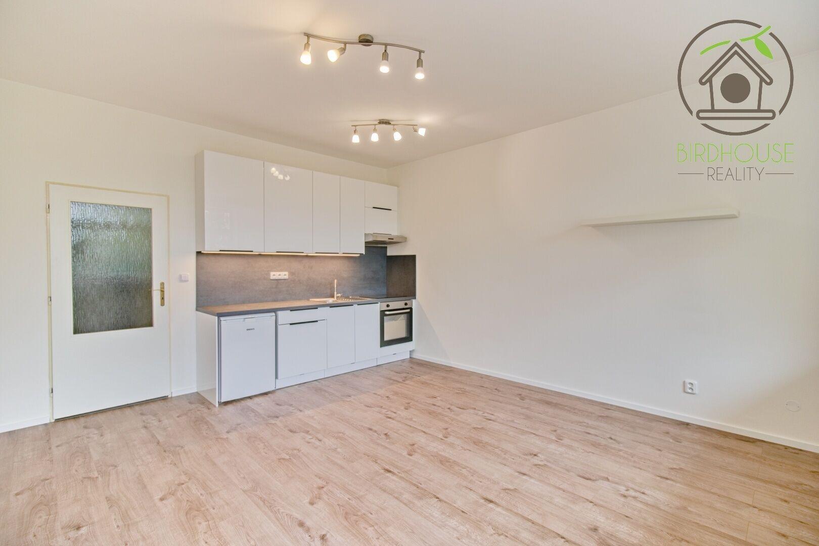 Pronájem bytu 1+kk 37 m2 - Praha Chodov