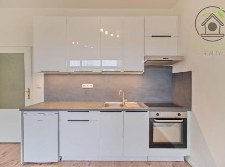 Pronájem bytu, 1+kk, 37 m²