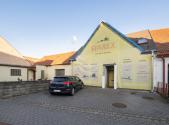 Pronájem - kanceláře, 179 m²